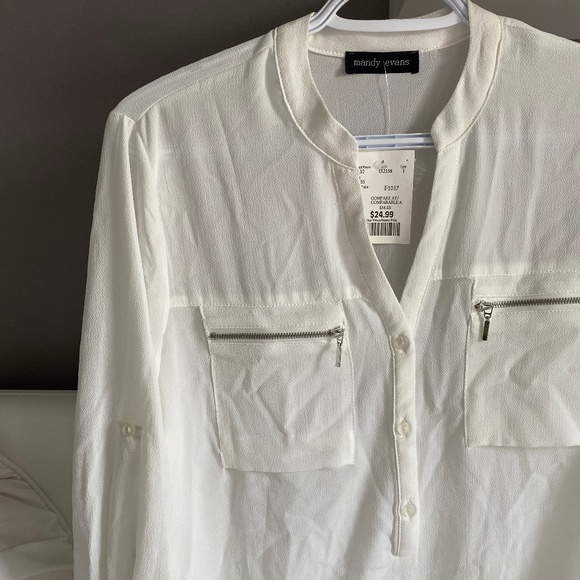 White elegant top - Picture 3 of 3